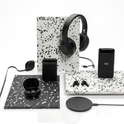 Powerbank inalámbrico de plástico reciclado publicitario